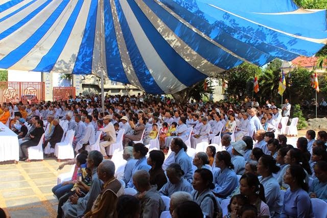 Đắk Lắk: Chùa Hoa Nghiêm đúc đại hồng chung ảnh 3 1 rot dong 5.jpg