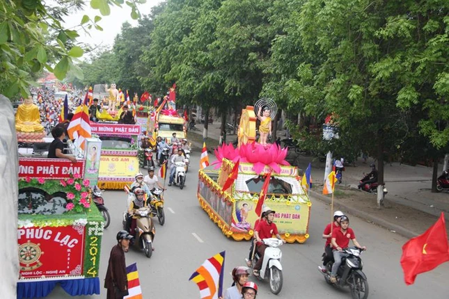 Nghệ An: BTS tổ chức kính mừng Phật đản ảnh 9 1 nghe an 10.jpg