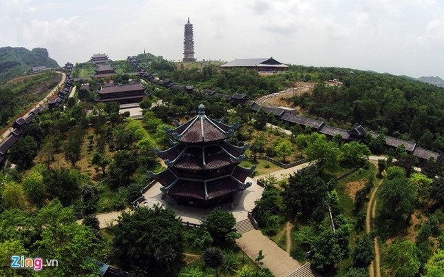 Bà Nguyễn Thị Thanh, Bí thư Tỉnh ủy Ninh Bình cho biết, quy mô Đại lễ Vesak lần này lớn hơn nhiều so với năm 2008 tại Hà Nội cả về số đại biểu, số quốc gia và số ngày diễn ra (4 ngày).