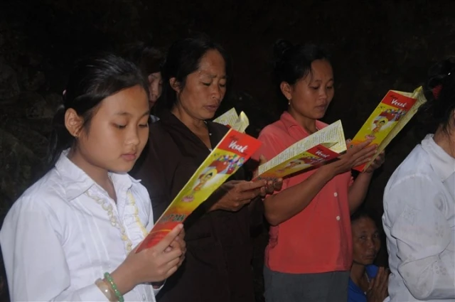 chua linh ung 2.jpg