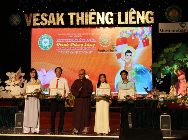 vannghetraogiai (19).jpg