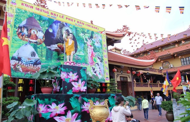 khong khi phat dan (1).jpg