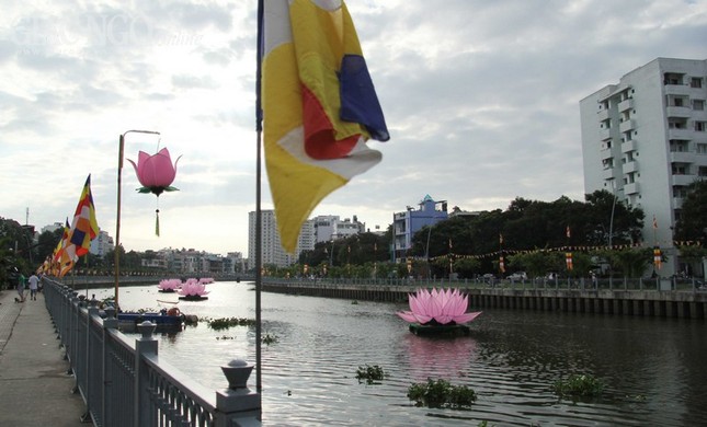 khong khi phat dan (10).jpg