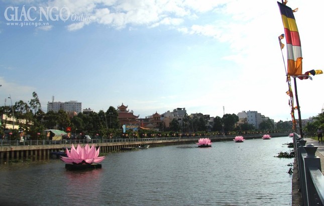 khong khi phat dan (19).jpg