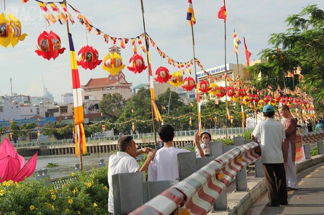 khong khi phat dan (25).jpg