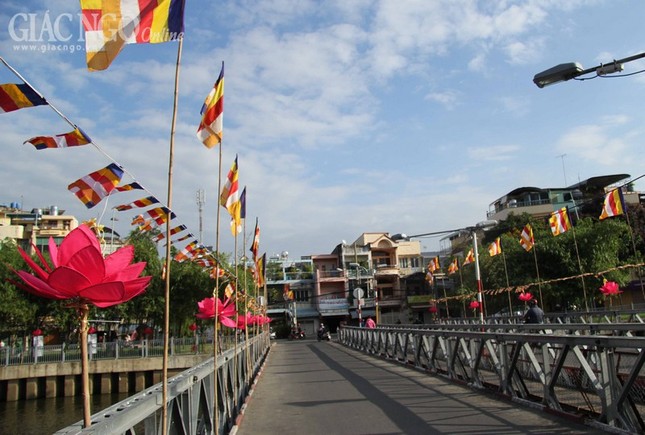 khong khi phat dan (30).jpg