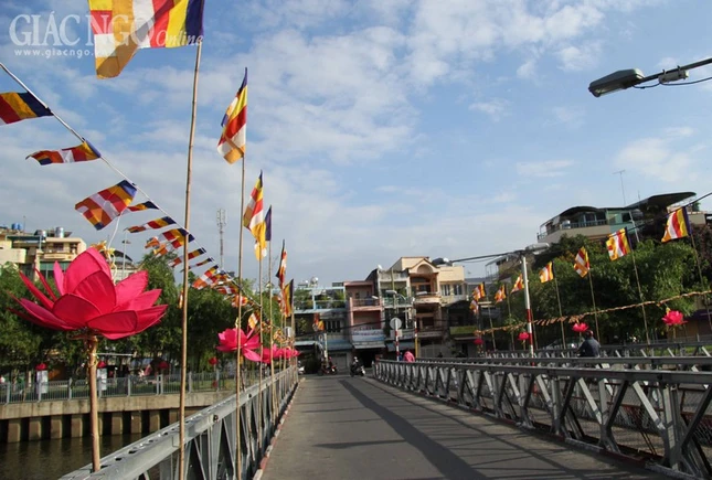 khong khi phat dan (30).jpg