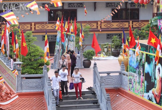 khong khi phat dan (4).jpg