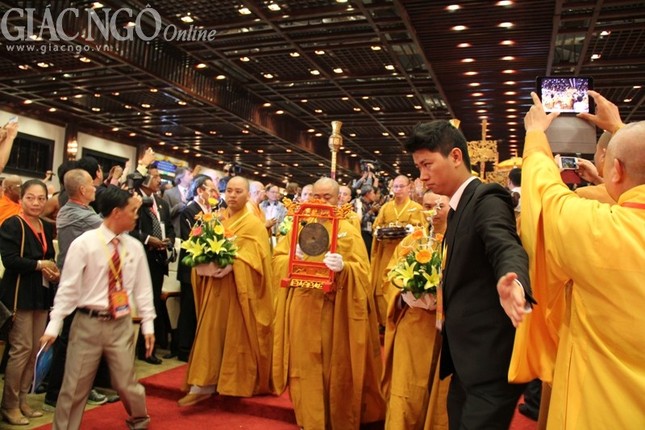 Trọng thể khai mạc Đại lễ Vesak LHQ 2014 tại Bái Đính ảnh 36 lan 2.jpg