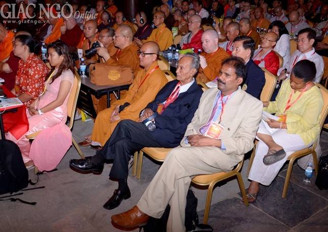 Sáng 9-5, có 5 hội thảo nhóm tại Đại lễ Vesak LHQ 2014 ảnh 9 BTN_0047.jpg