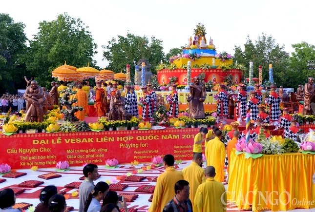Vesak 2014: Cầu quốc thái dân an theo nghi lễ 3 miền ảnh 10 BTN_0256.jpg