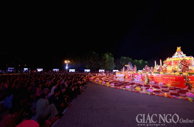 Vesak 2014: Cầu quốc thái dân an theo nghi lễ 3 miền ảnh 30 BTN_0453.jpg