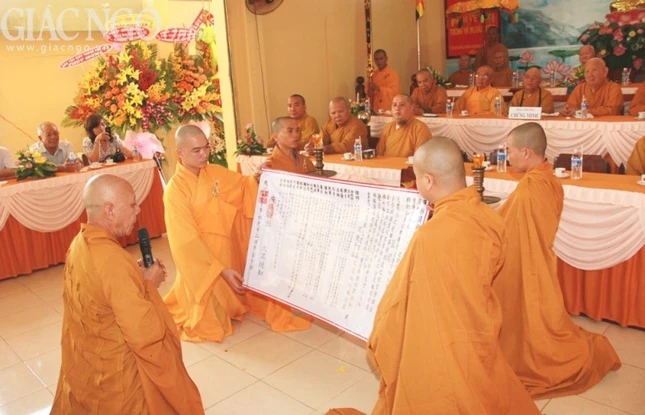 Khai mạc khóa an cư kiết hạ tại Q.Bình Tân ảnh 4 1 an cu06.jpg