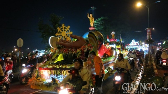 Đại lễ Phật đản tại thành phố sương mù ảnh 16 dalat21.jpg