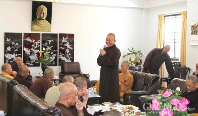 Ban Hoằng pháp T.Ư sơ kết 6 tháng đầu năm 2014 ảnh 4 IMG_9945.JPG