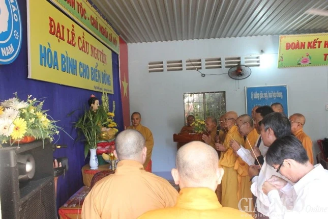 Tây Ninh: Đại lễ cầu nguyện hòa bình cho Biển Đông ảnh 4 Tay ninh 3.jpg