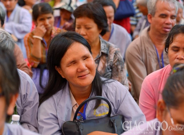 500 Phật tử được truyền pháp y tại tổ đình Giác Lâm ảnh 8 GL (9).jpg