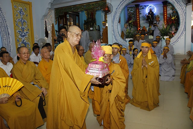 bo nhiem tt (5).JPG