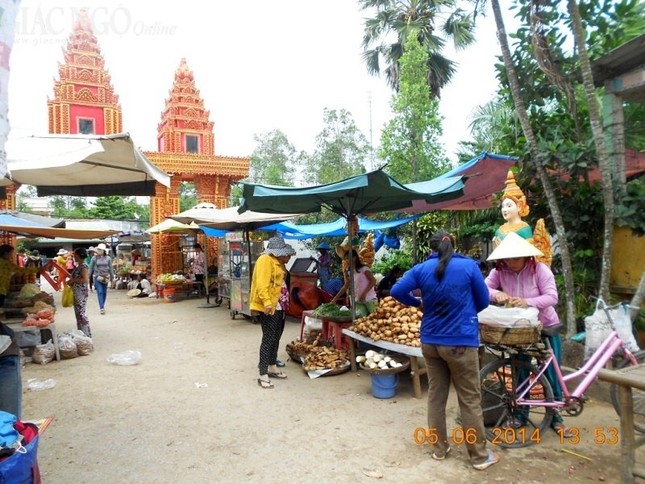 Sóc Trăng: SroLôn & “chợ ” trong chùa ảnh 3 Anh Sro (4).jpg