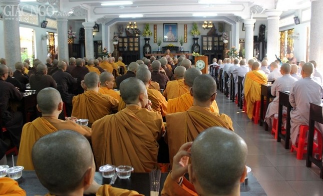 HT.Thích Minh Thông thăm điểm an cư Q.Gò Vấp ảnh 1 Gv2.jpg