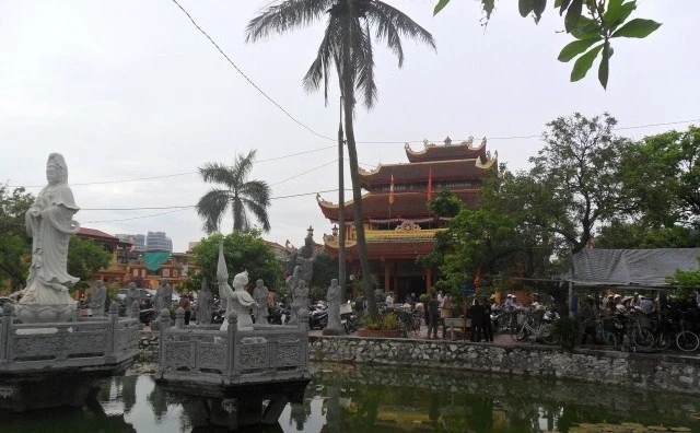 Trường hạ tổ đình Thánh Long khai pháp an cư ảnh 4 SAM_1384.jpg