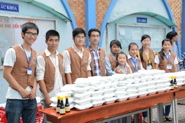 H_nh 3 - T_nh nguy_n vi_n t_i c_c __a _i_m ph_t c_m.jpg