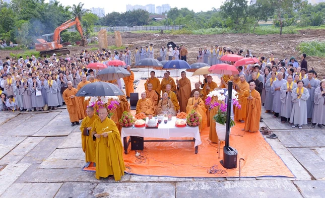 Ton tuong A Di Da (14).jpg