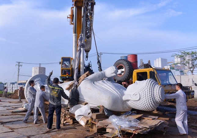 Ton tuong A Di Da (2).jpg