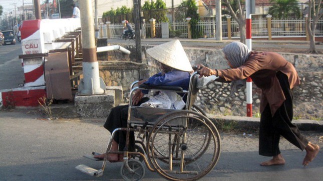 Chuyến “du lịch” nhỏ của mẹ ảnh 1 minh hoa bai HL.jpg
