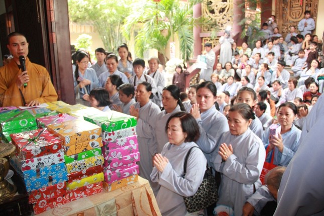 PG Bình Chánh bế giảng khóa An cư và dâng y ảnh 8 1 bchanh 3.jpg