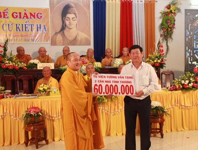 PG Bình Chánh bế giảng khóa An cư và dâng y ảnh 6 1 bchanh 6.jpg