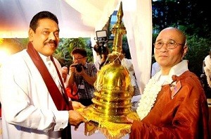 Tổng thống Sri Lanka cung tiến xá-lợi tới Mỹ và Hàn Quốc ảnh 1 sl-donate.jpg
