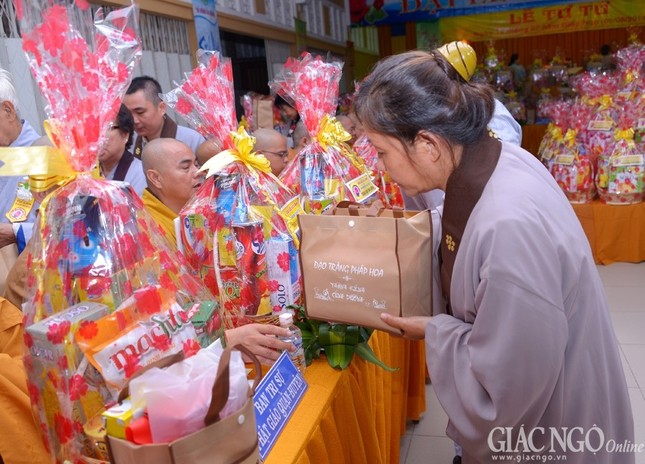 PG TP.HCM tổng kết công tác an cư kiết hạ PL.2558 ảnh 18 Anh AA (23).jpg