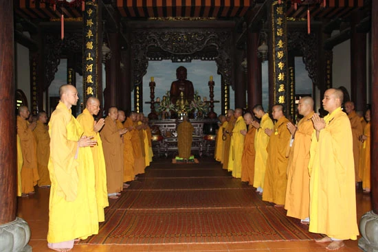 Q Nam chuc th_nh 1  (2).JPG