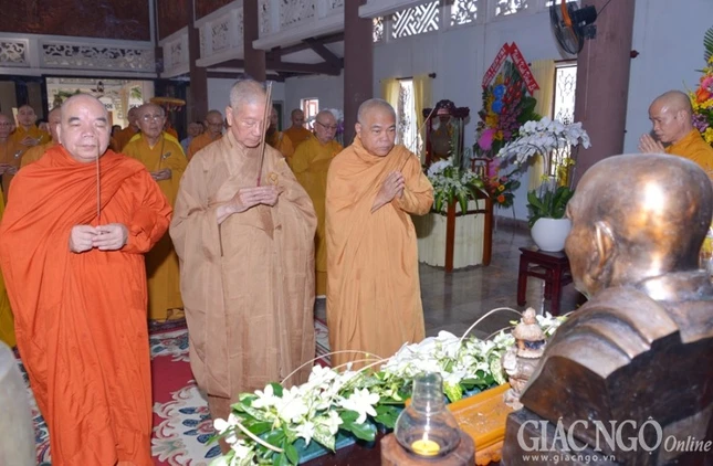 HT Thich Minh Chau (10).jpg