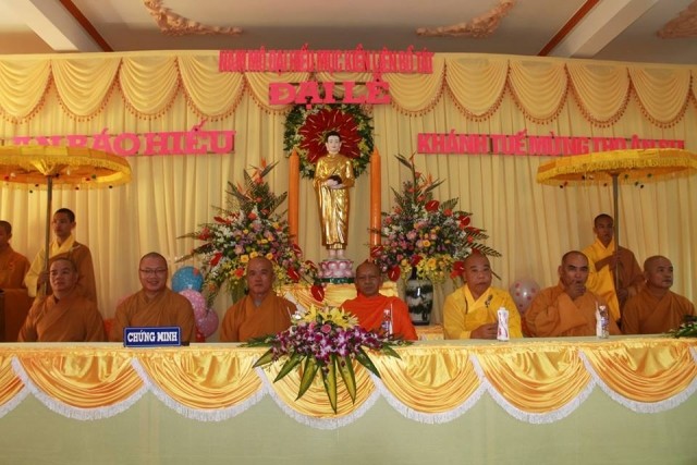 Dâng y tại chùa Phước Long (Cần Thơ) ảnh 2 chua ct 1.jpg