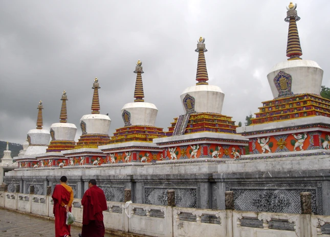 Một góc tu viện Kumbum.jpg