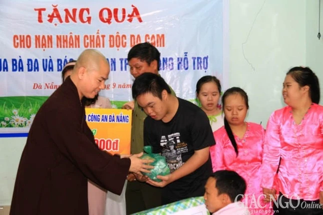 ANh tru (4).jpg