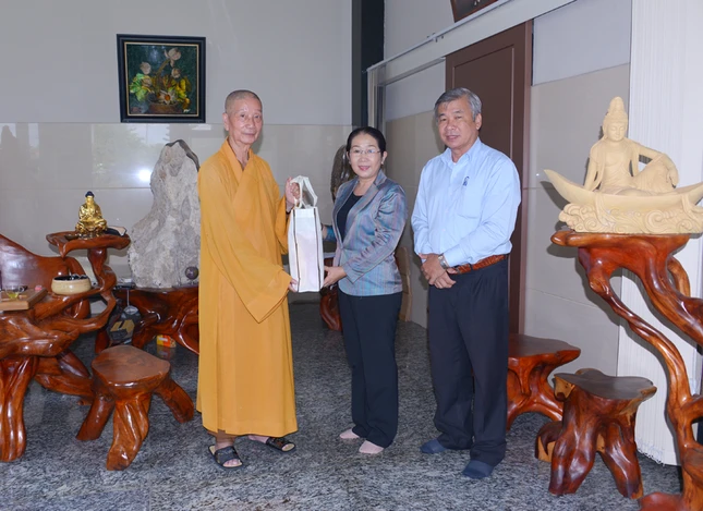 HT Thich Tri Quang.jpg