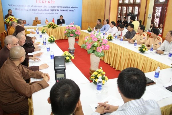 GHPGVN ký kết với Ủy ban An toàn Giao thông Quốc gia ảnh 1 1 hnoi 1.jpg