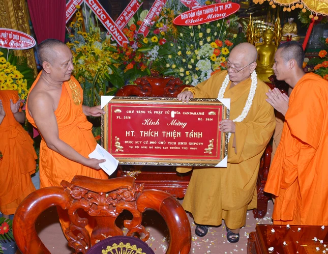 Le Hoi Sendonta (24).jpg