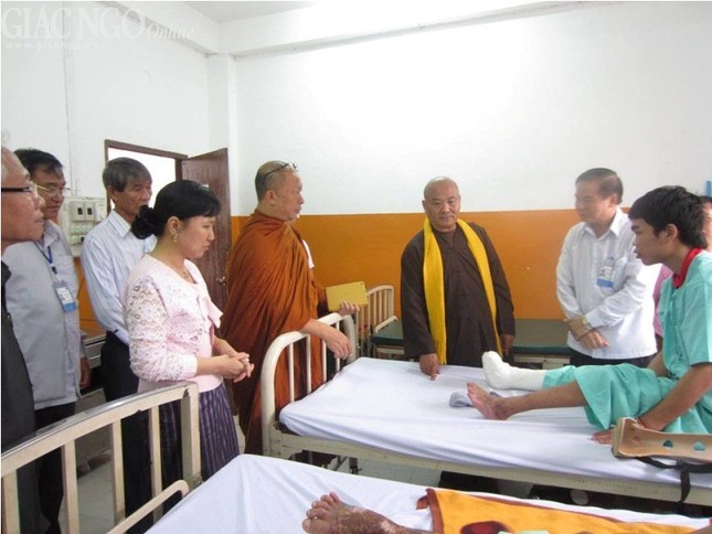 ANh TA.jpg