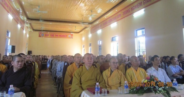 Trường TCPH Nam Định trao bằng tốt nghiệp khóa V ảnh 3 anh nd 3.jpg