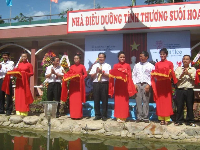 2-Lễ khánh Arnh1-thành.JPG