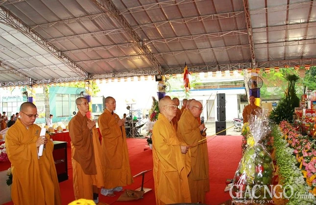 Anh anh AAA (2).jpg