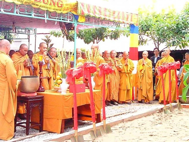 Quy su thuc hien nghi thuc le.jpg
