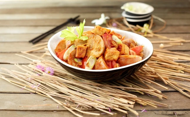 Cà trắng và đậu om cà chua ảnh 1 maggi2.jpg