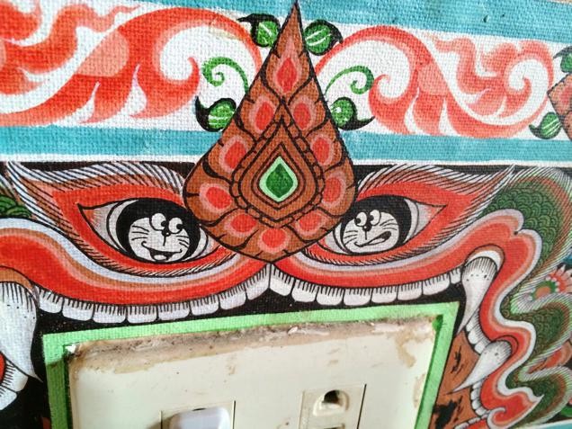 Hình tượng hoạt hình Doraemon được vẽ trong chùa ảnh 4 a vch 3.jpg