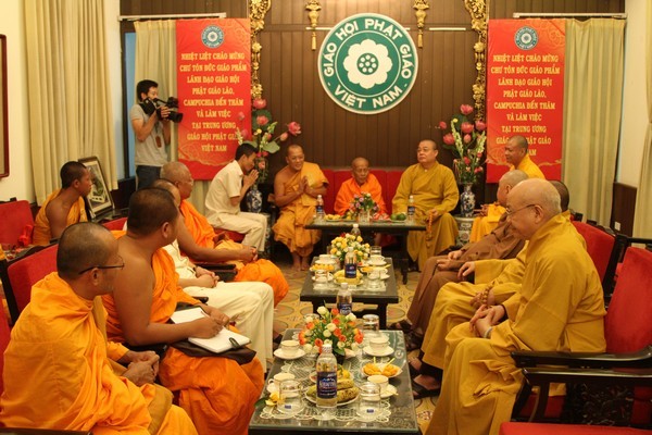 Hà Nội: Đoàn PG Campuchia, Lào thăm GHPGVN ảnh 1 a hn 1.jpg