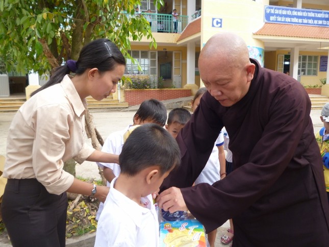 XH - Cẩm Vân.jpg